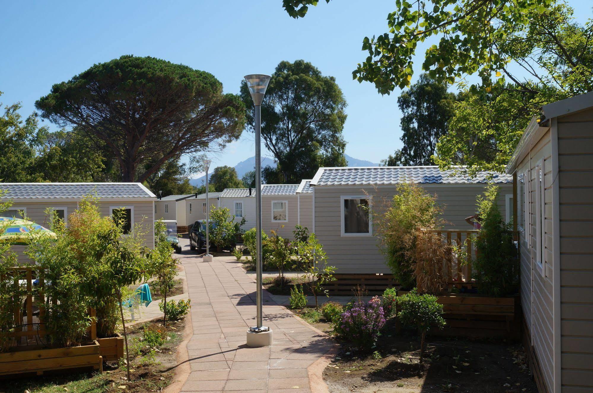 Camping International Καλβί Εξωτερικό φωτογραφία